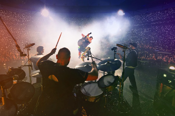 DHL se une a Coldplay para que su gira sea lo más sostenible posible