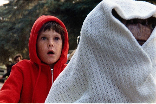 E.T., el extraterrestre que 40 años después sigue conquistando corazones