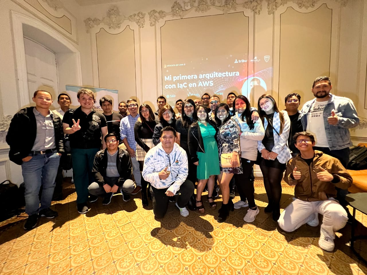 Primera fogata en Lima, Perú organizada por TRIBU Tech Latam junto a comunidades locales como: AWS Girls Perú y AWS Security Community.