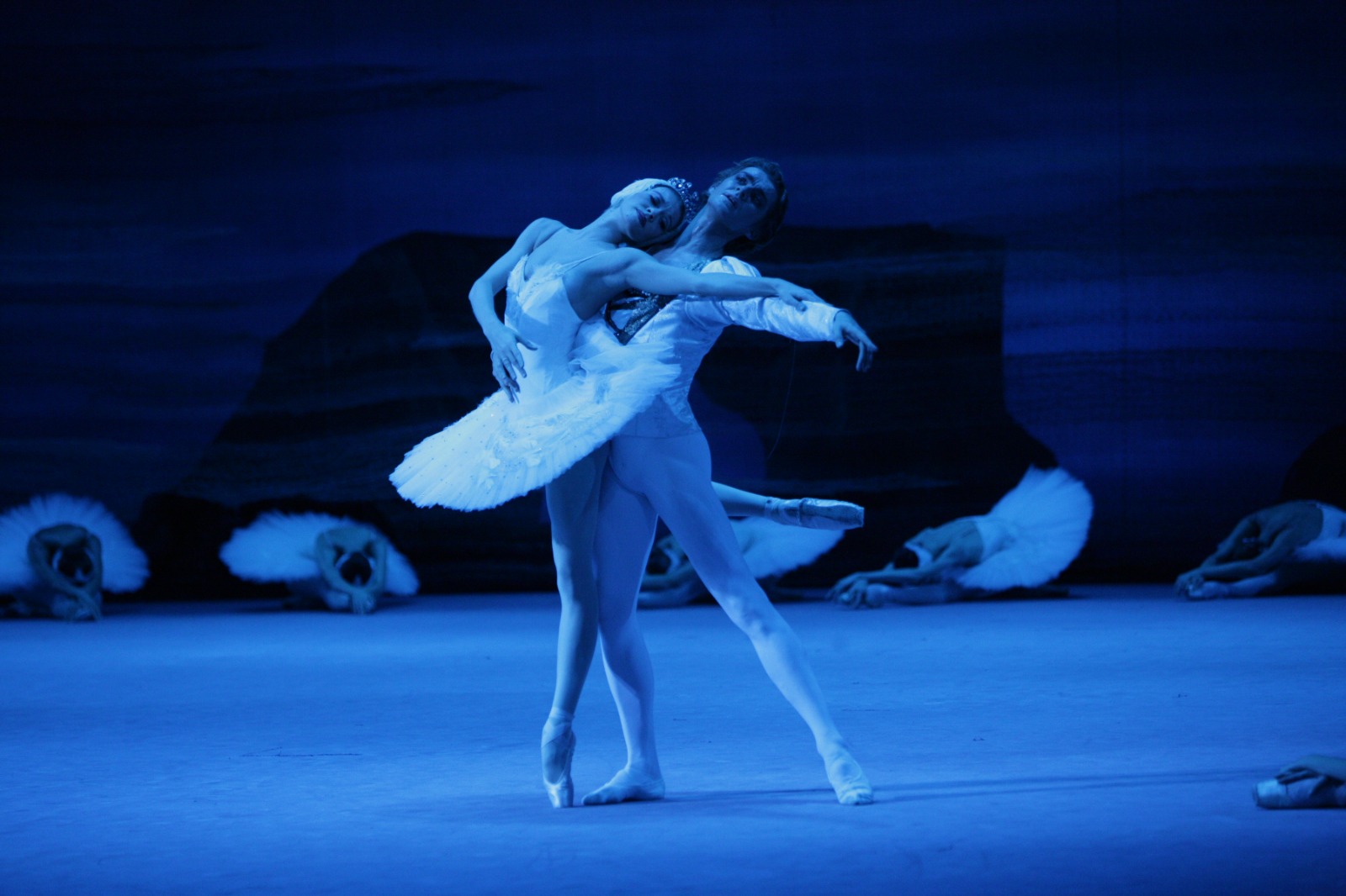 Ballet Clásico de San Petersburgo amplía  sus funciones de “El lago de los cisnes”