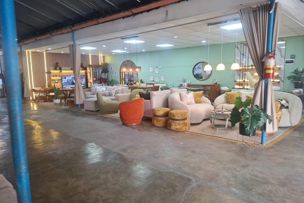 Precios de locura en el Parque Industrial de VES