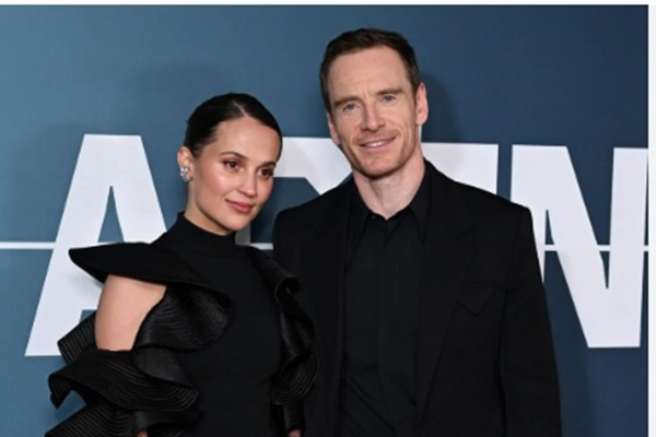 Fassbender y Vikander conquistan juntos la alfombra roja de Cannes para presentar 'Hope'